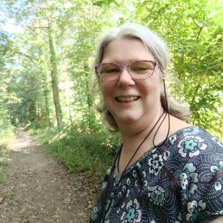 2025-07 ANNE FORET CHEMIN CARRE